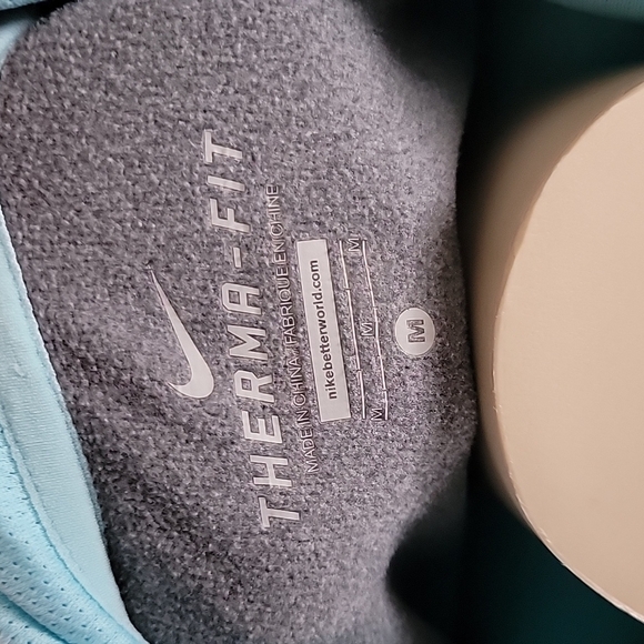 Nike Therma-Fit Hoodie - Picture 4 of 6